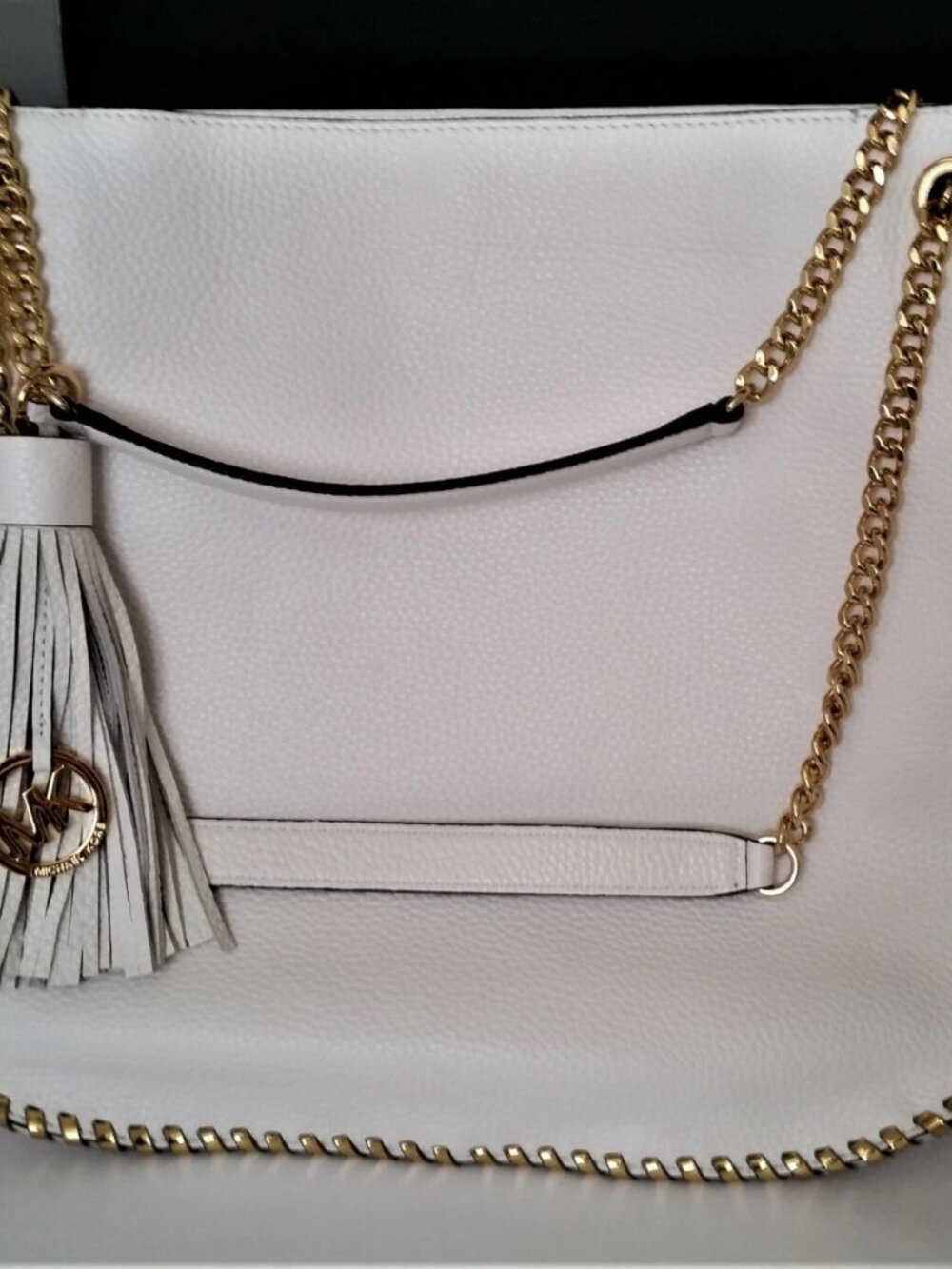 NWOT MICHAEL KORS Whipped Chelsea Large Top Zip Chain Tote Leather Shoulder Bag - Picture 2 of 3